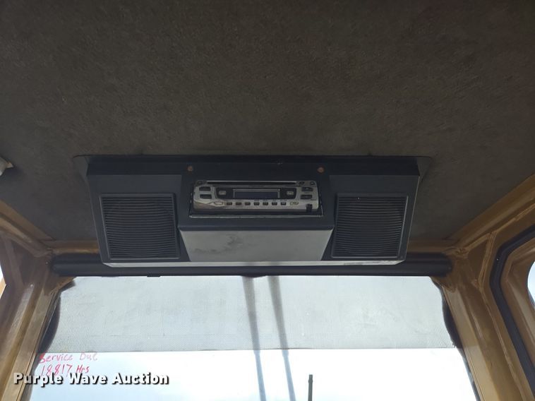 image for item LG9014 2001 Caterpillar 574 forwarder