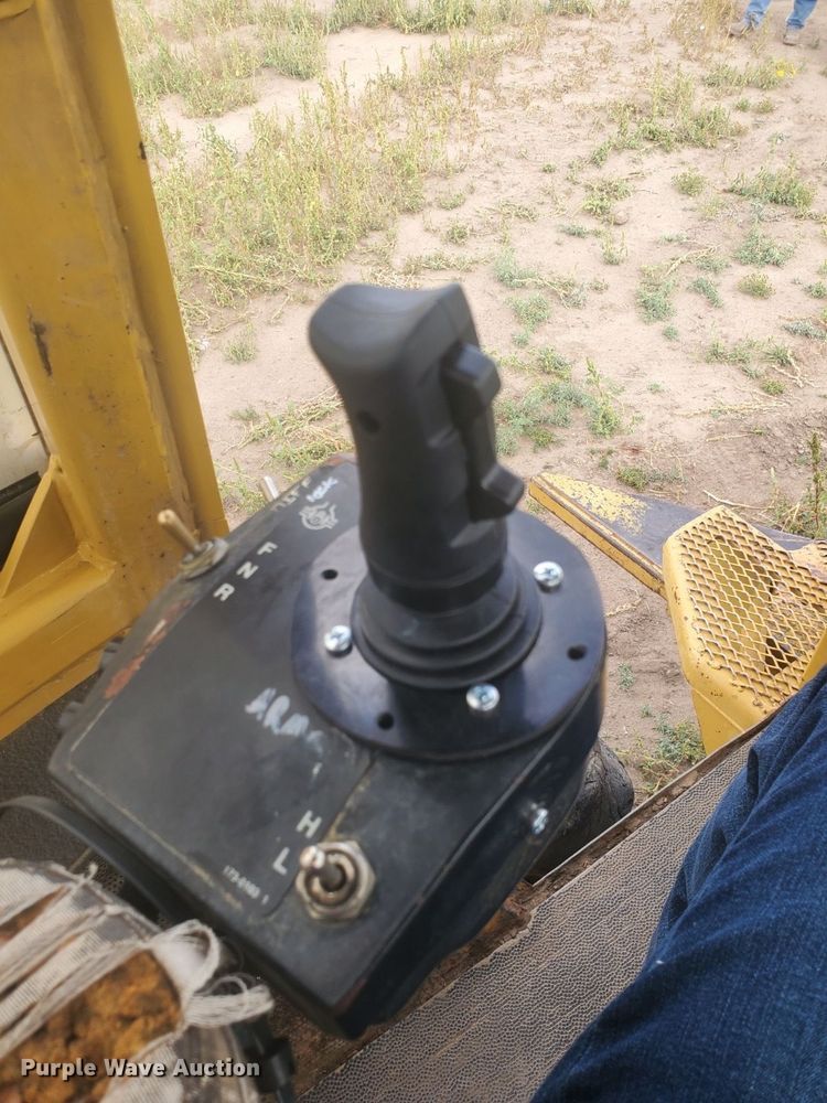 image for item LG9014 2001 Caterpillar 574 forwarder