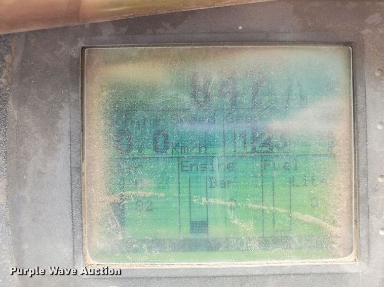 image for item LG9014 2001 Caterpillar 574 forwarder