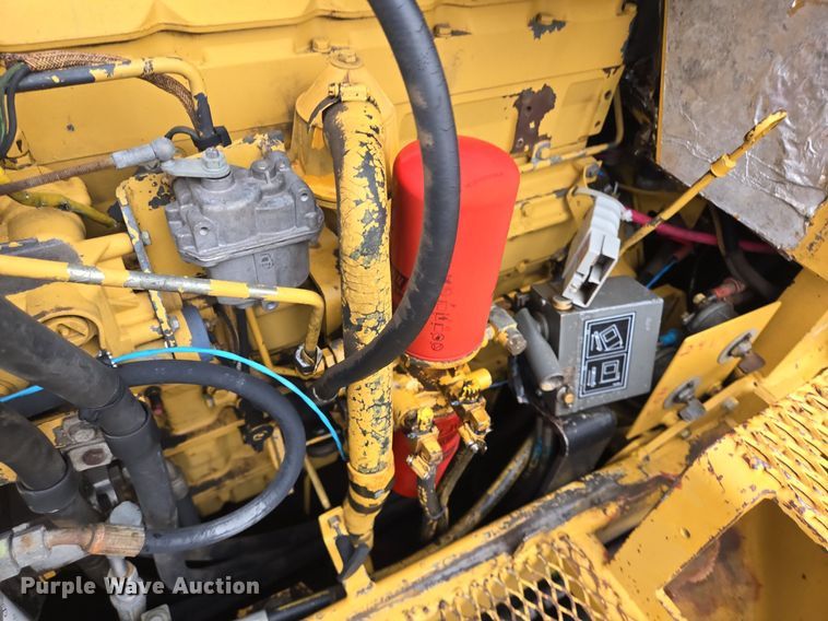 image for item LG9014 2001 Caterpillar 574 forwarder