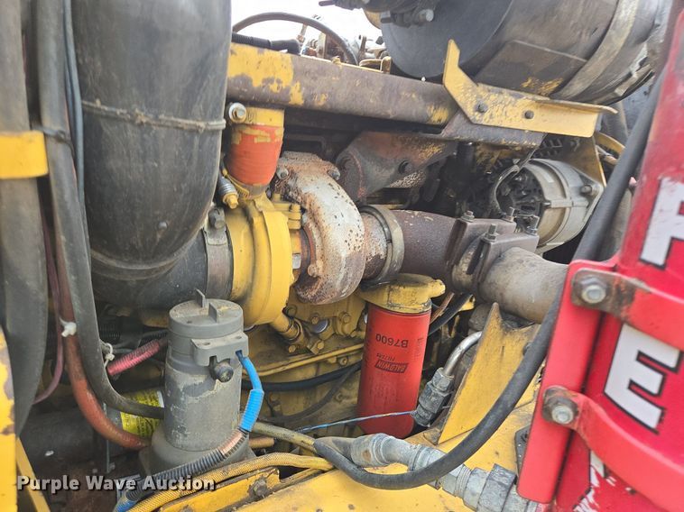 image for item LG9014 2001 Caterpillar 574 forwarder