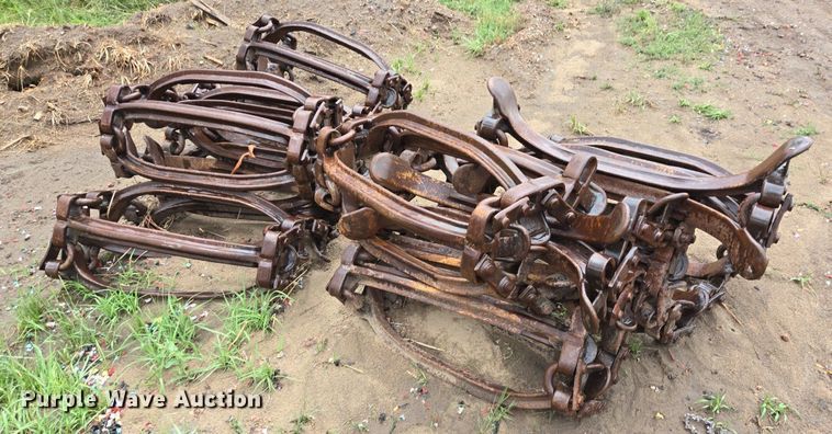 image for item LG9014 2001 Caterpillar 574 forwarder