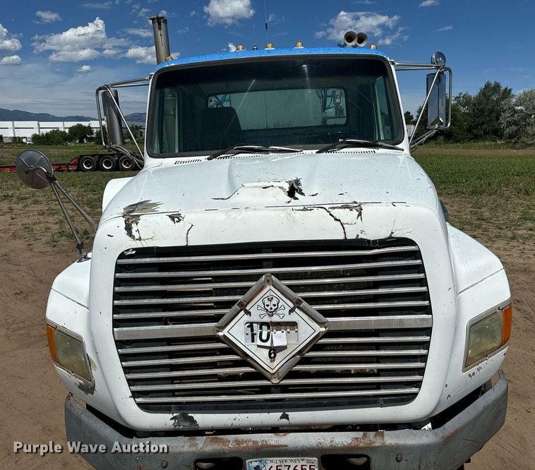 image for item LG9018 1995 Ford Aeromax L9000 fuel / lube truck