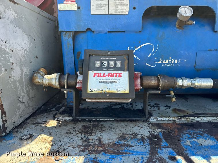 image for item LG9018 1995 Ford Aeromax L9000 fuel / lube truck