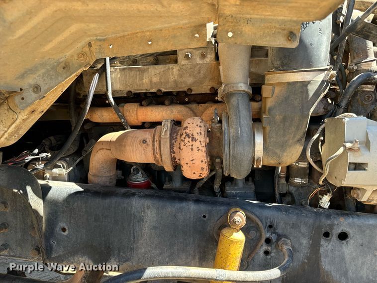 image for item LG9018 1995 Ford Aeromax L9000 fuel / lube truck