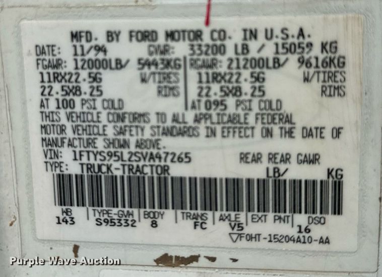 image for item LG9018 1995 Ford Aeromax L9000 fuel / lube truck