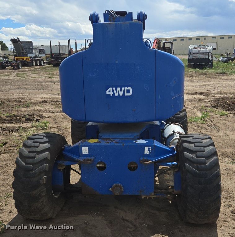 image for item LG9021 UpRight AB46RT boom lift