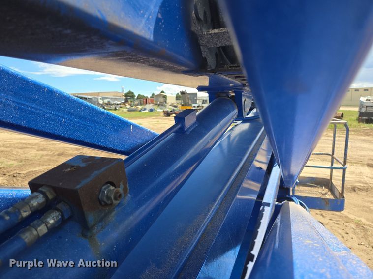 image for item LG9021 UpRight AB46RT boom lift