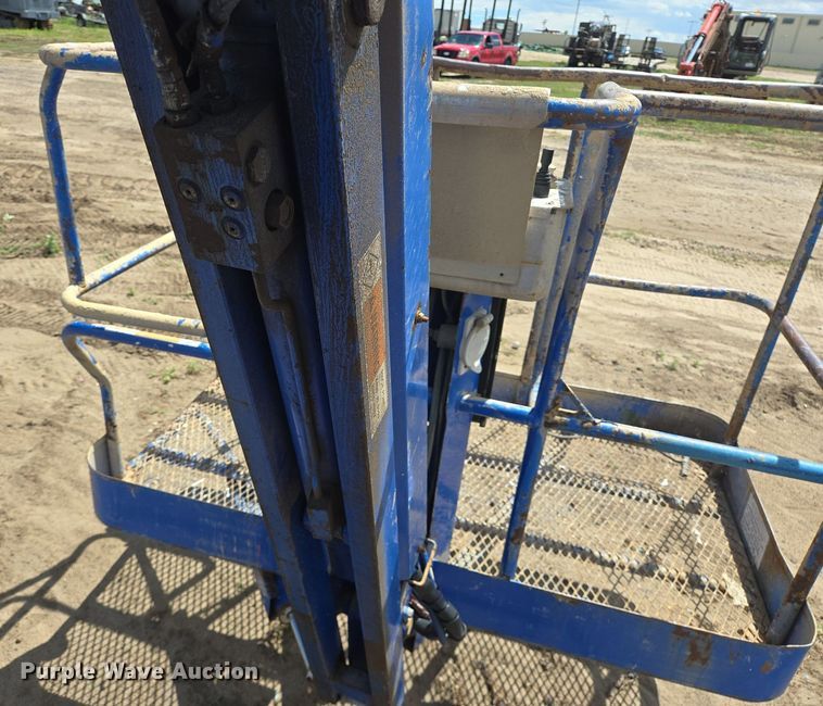 image for item LG9021 UpRight AB46RT boom lift