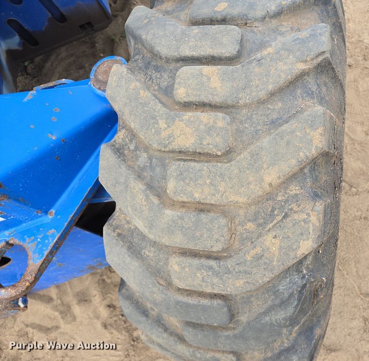 image for item LG9021 UpRight AB46RT boom lift