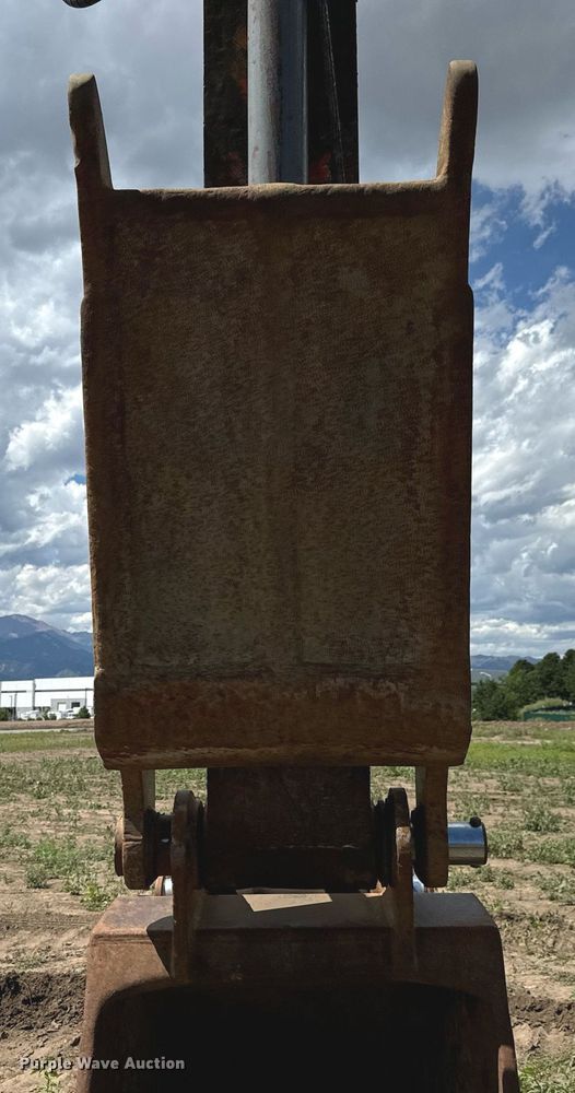 image for item LG9024 1997 Hitachi EX300LC-30 excavator