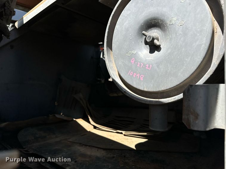 image for item LG9024 1997 Hitachi EX300LC-30 excavator