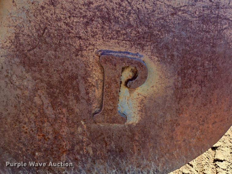 image for item LG9026 1996 Pemberton Hydro AX721.4 wheel loader bucket