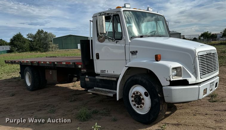 image for item LG9029 2001 Freightliner  FL70 dump flatbed truck