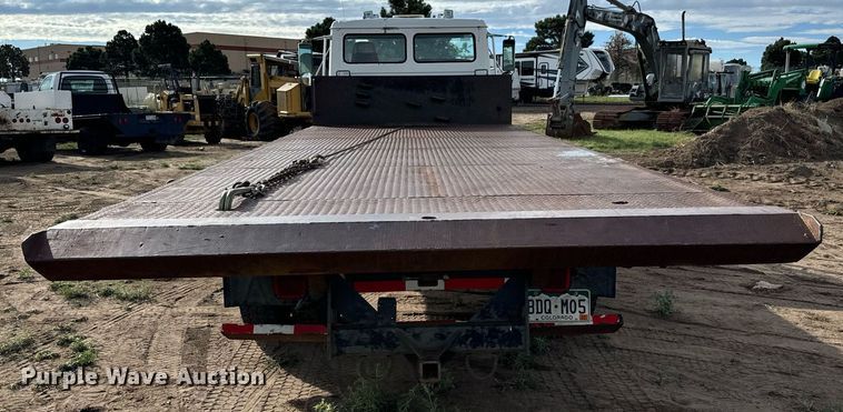 image for item LG9029 2001 Freightliner  FL70 dump flatbed truck