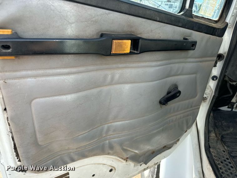 image for item LG9029 2001 Freightliner  FL70 dump flatbed truck