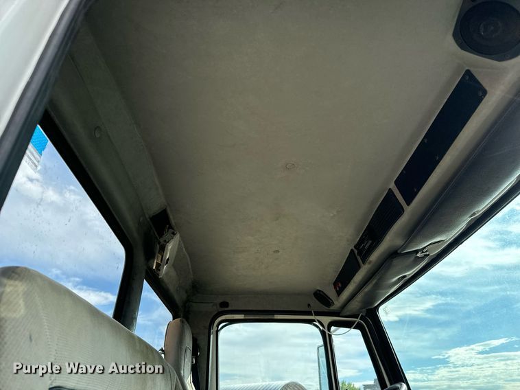 image for item LG9029 2001 Freightliner  FL70 dump flatbed truck