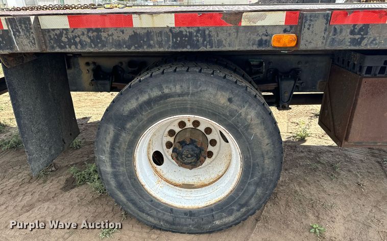 image for item LG9029 2001 Freightliner  FL70 dump flatbed truck