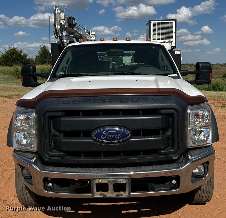 image for item MV9052 2015 Ford F550 Super Duty XL utility / service truck