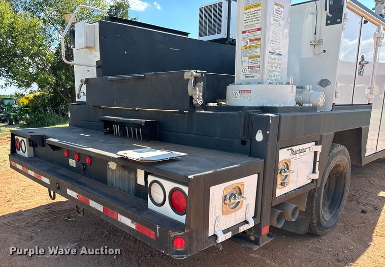 image for item MV9052 2015 Ford F550 Super Duty XL utility / service truck