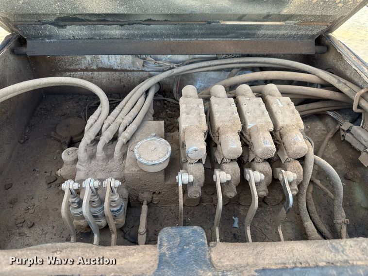 image for item MV9052 2015 Ford F550 Super Duty XL utility / service truck