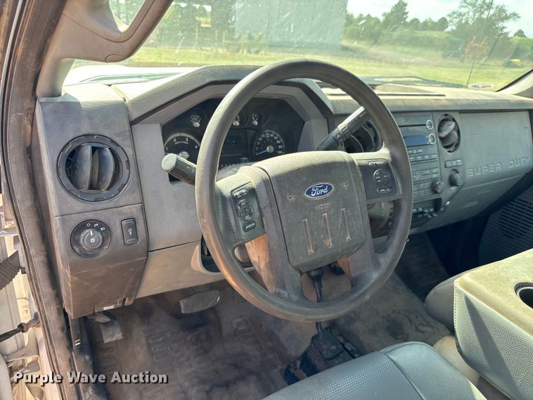 image for item MV9052 2015 Ford F550 Super Duty XL utility / service truck