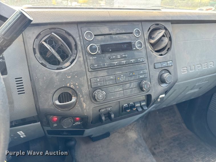 image for item MV9052 2015 Ford F550 Super Duty XL utility / service truck