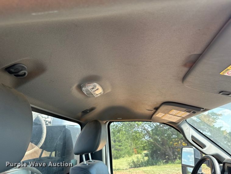 image for item MV9052 2015 Ford F550 Super Duty XL utility / service truck