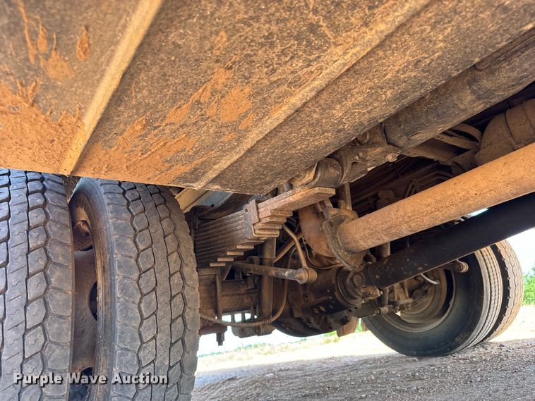 image for item MV9052 2015 Ford F550 Super Duty XL utility / service truck