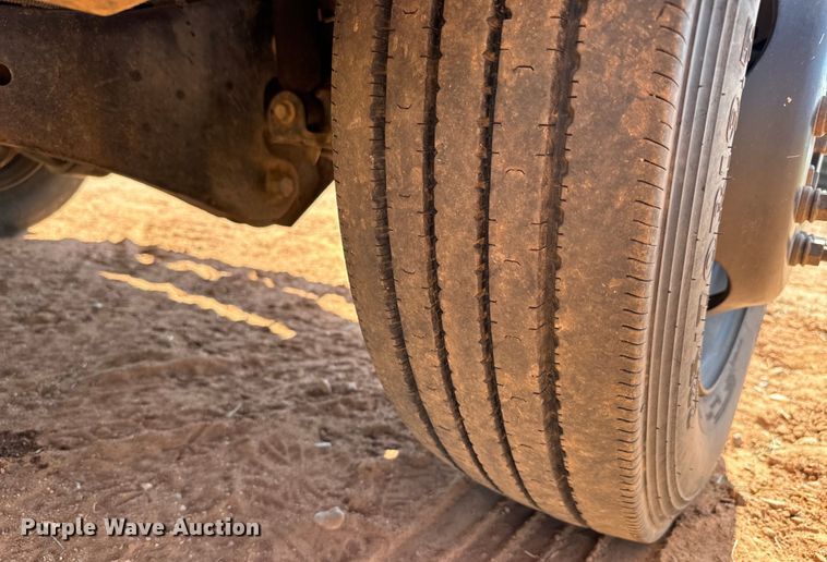 image for item MV9052 2015 Ford F550 Super Duty XL utility / service truck