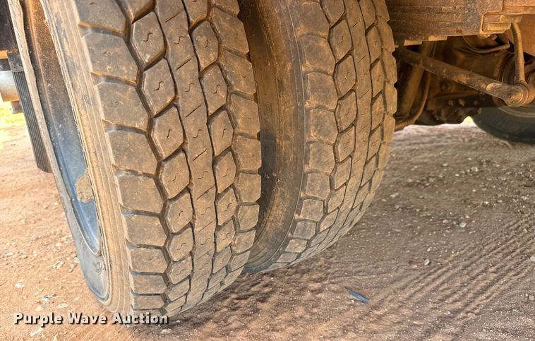 image for item MV9052 2015 Ford F550 Super Duty XL utility / service truck