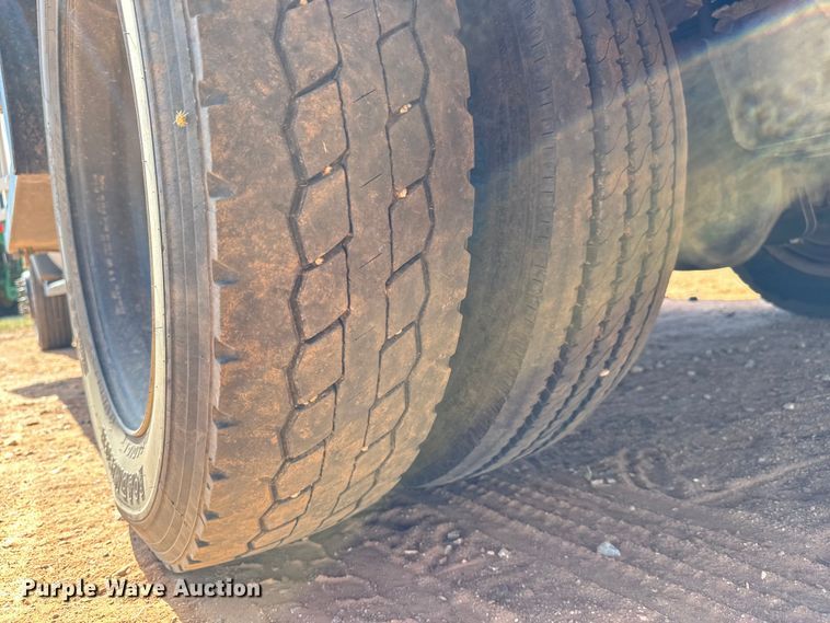 image for item MV9052 2015 Ford F550 Super Duty XL utility / service truck