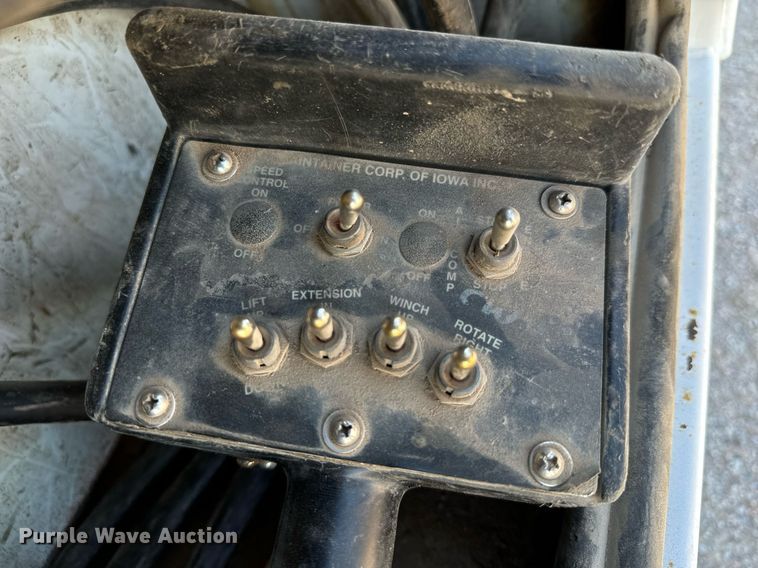 image for item MV9076 2012 Ford F550 Super Duty XL utility / service truck