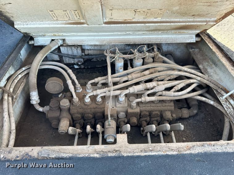 image for item MV9076 2012 Ford F550 Super Duty XL utility / service truck