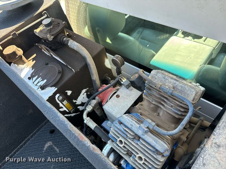 image for item MV9076 2012 Ford F550 Super Duty XL utility / service truck