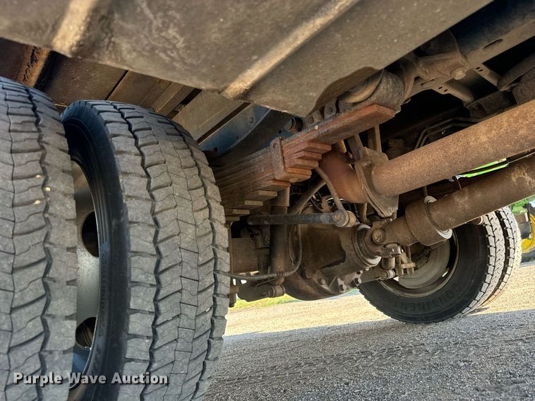 image for item MV9076 2012 Ford F550 Super Duty XL utility / service truck