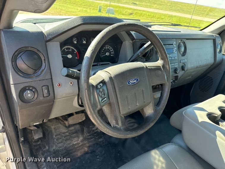image for item MV9076 2012 Ford F550 Super Duty XL utility / service truck