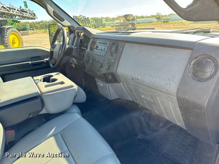 image for item MV9076 2012 Ford F550 Super Duty XL utility / service truck