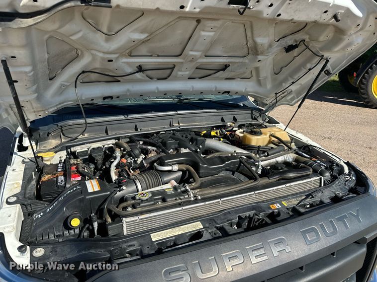 image for item MV9076 2012 Ford F550 Super Duty XL utility / service truck