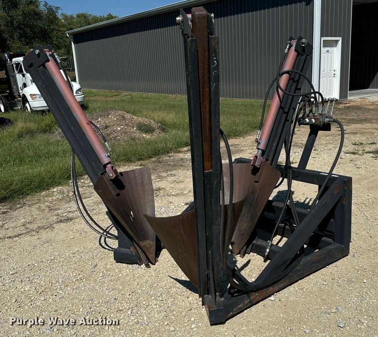 image for item MV9086 Shop built  skid steer tree spade