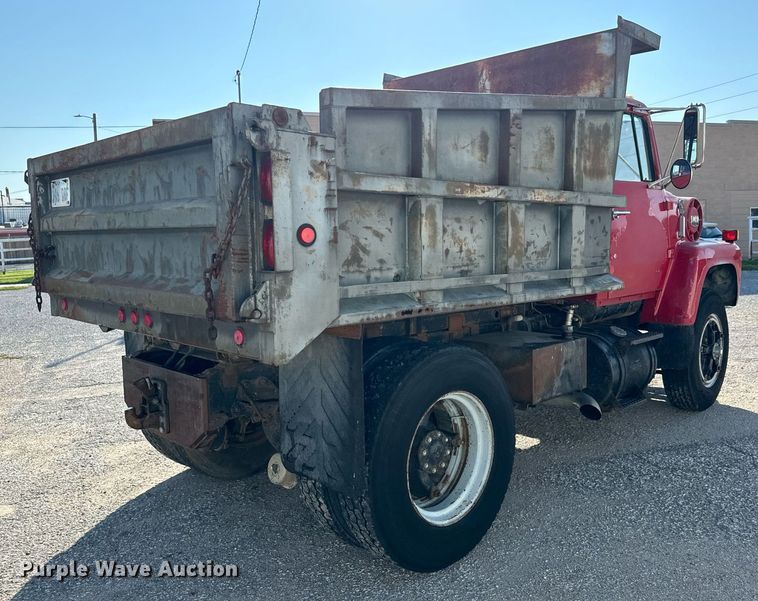 image for item MV9126 1984 Ford 9000 dump truck