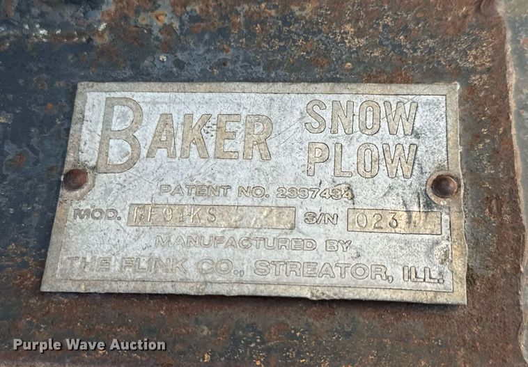 image for item MV9126 1984 Ford 9000 dump truck