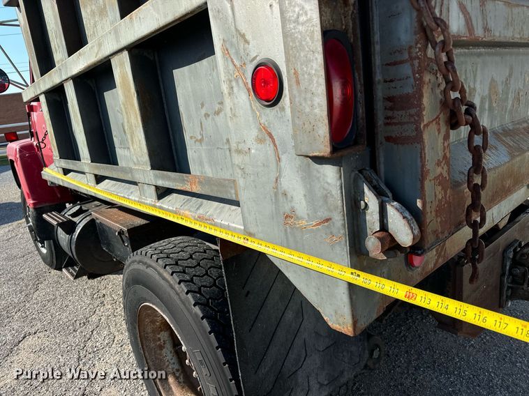 image for item MV9126 1984 Ford 9000 dump truck