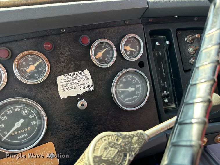 image for item MV9126 1984 Ford 9000 dump truck