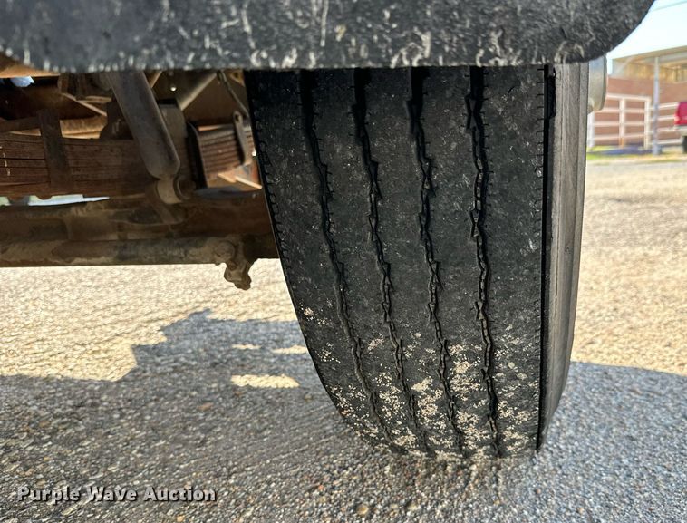 image for item MV9126 1984 Ford 9000 dump truck