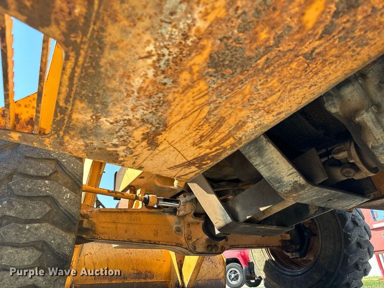 image for item MV9128 1998 Case 580 Super L backhoe