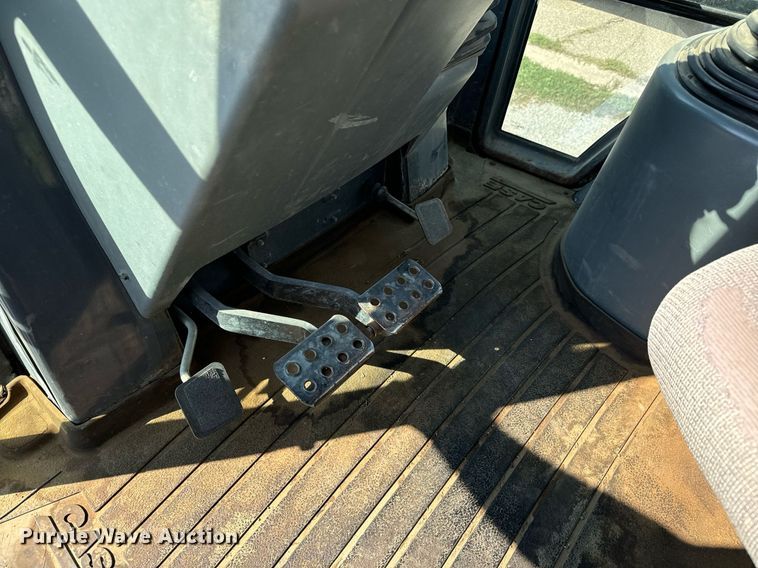 image for item MV9128 1998 Case 580 Super L backhoe