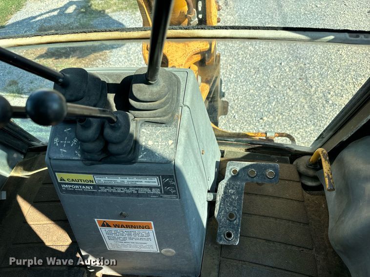 image for item MV9128 1998 Case 580 Super L backhoe