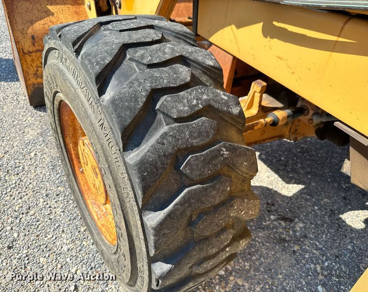 image for item MV9128 1998 Case 580 Super L backhoe