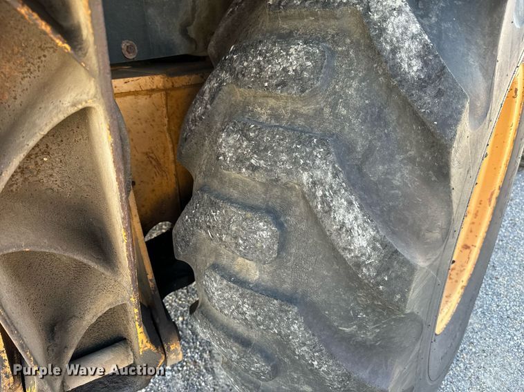 image for item MV9128 1998 Case 580 Super L backhoe